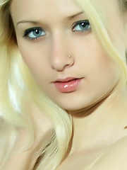 Cute and alluring blonde with exquisite details.